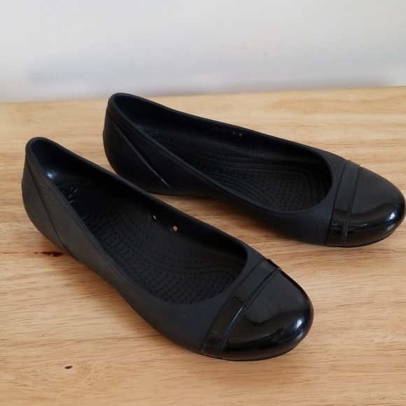 crocs black ballet flats